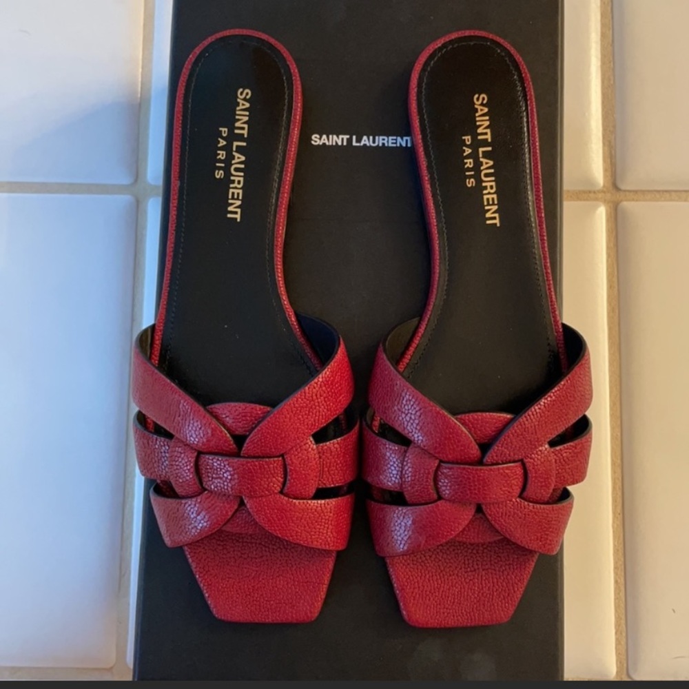 💯 Authentic Saint Laurent tribute sandals